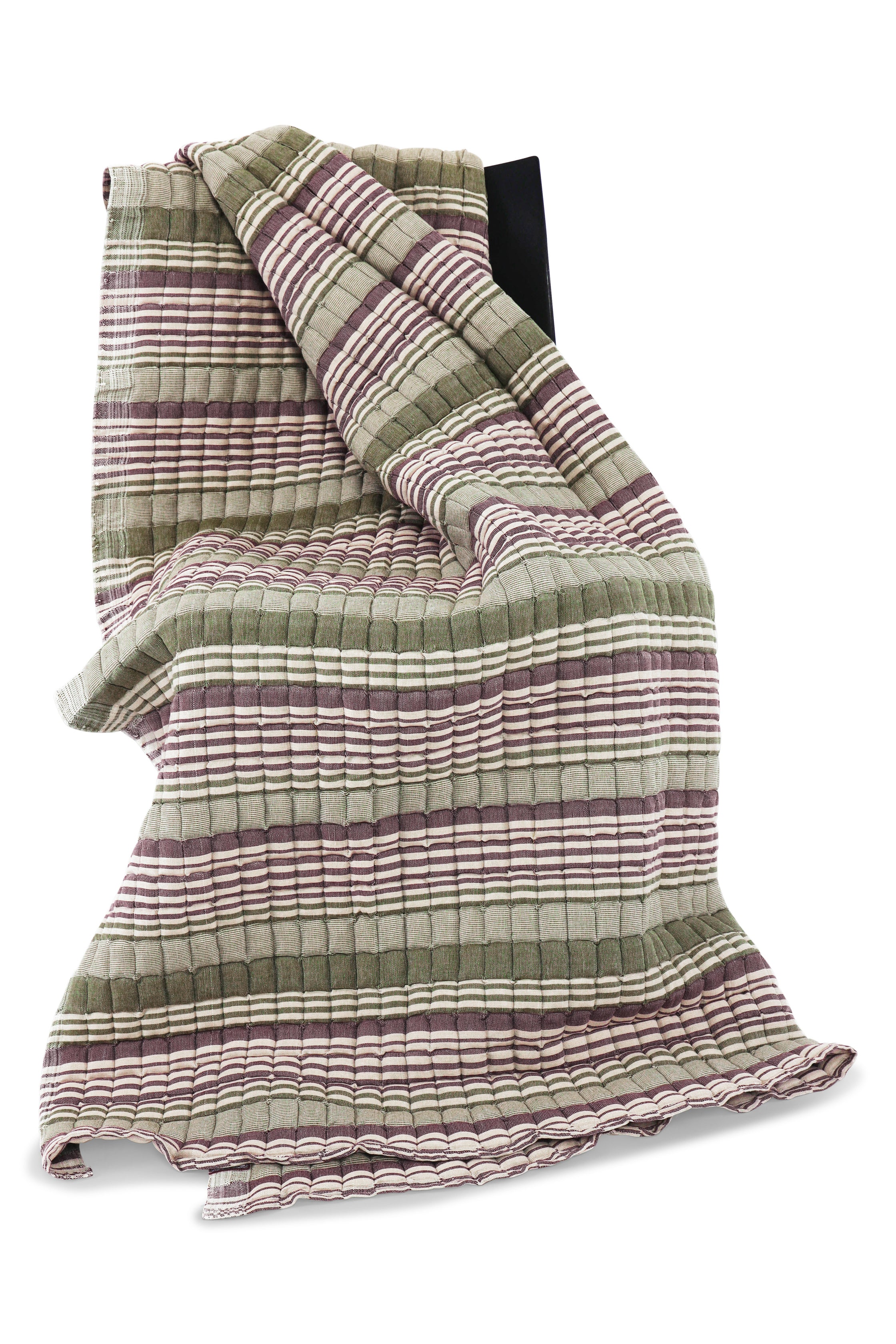 Draped sage and dusty rose puff quilt from Inner Child