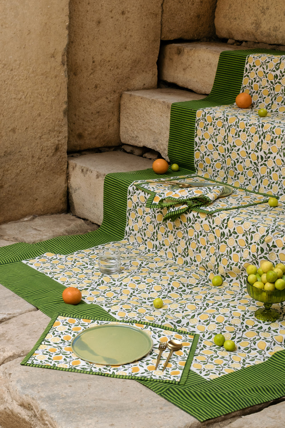 FLORAL TABLESCAPES