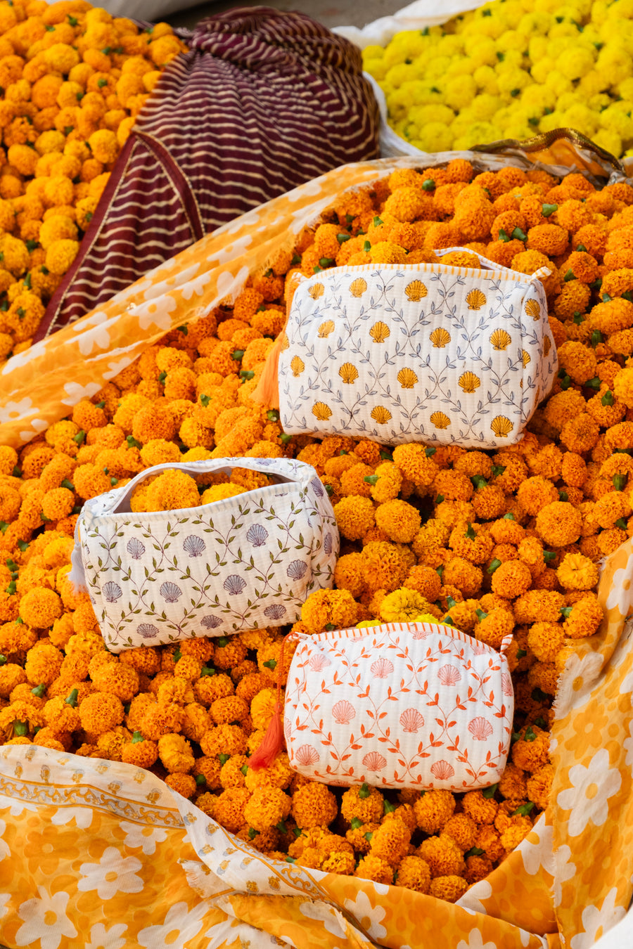 MAKEUP & TRAVEL BAGS